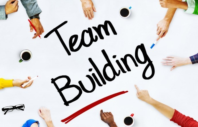 Actividades de team Building en madrid, malaga, barcelona, sevilla, valencia, santiago, zaragoza