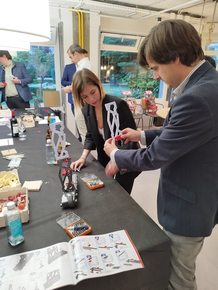 ACTIVIDAD TECNOLOGICA DE TEAM BUILDING