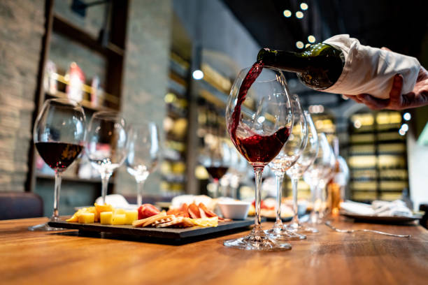 las mejores catas de vinos para empresas en madrid, barcelona, valaldolid, zaragoza, valencia, malaga sevilla