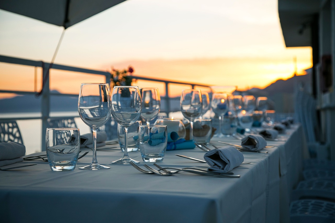 cena navidad para empresas en en madrid, barcelona, valaldolid, zaragoza, valencia, malaga sevilla, valencia, almeria, santiago, bilbao, alicante