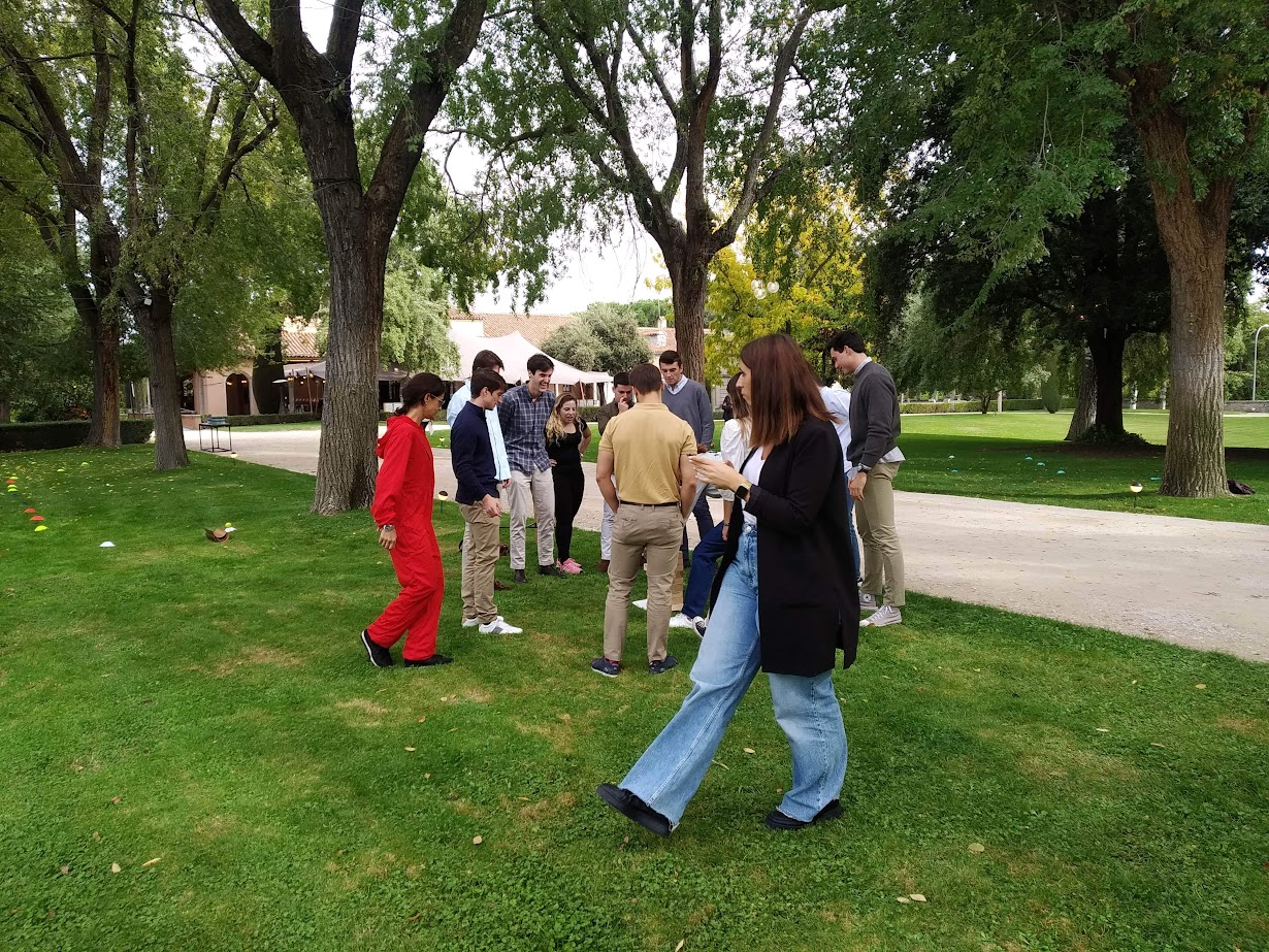 team building el juego del calamar en madrid sevilla malaga valencia granada barcelona