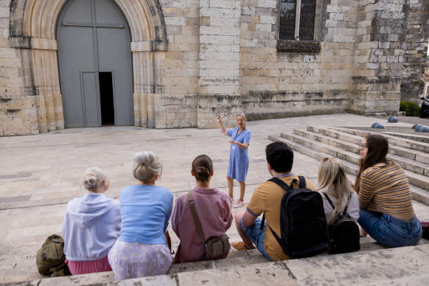 las mejores rutas culturales y retiros para empresas en madrid malaga sevilla barcelona valencia alicante zaragoza santiago bilbao